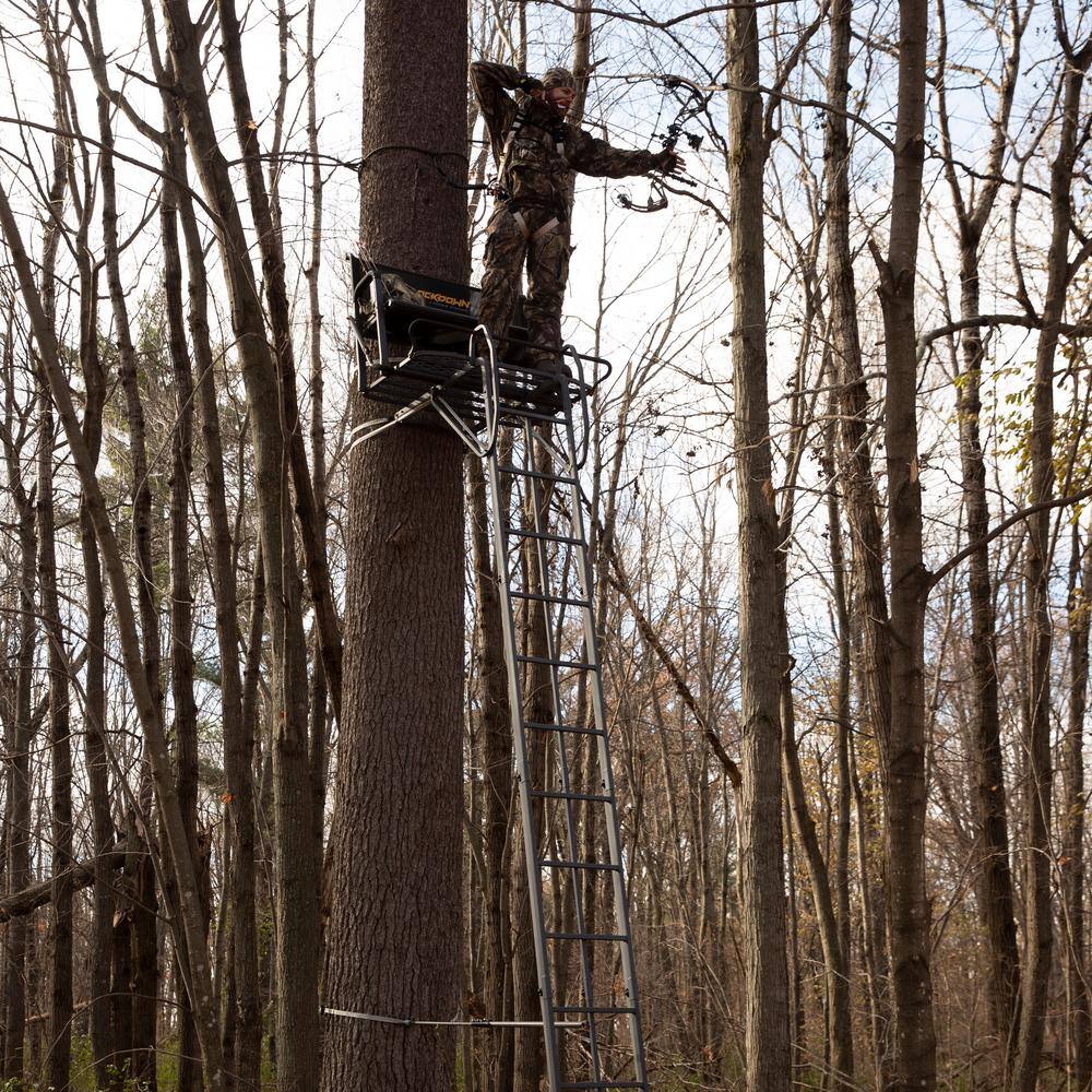 EDGE Lockdown 21 ft. 2-Man Ladder Treestand LD202E - Image 3